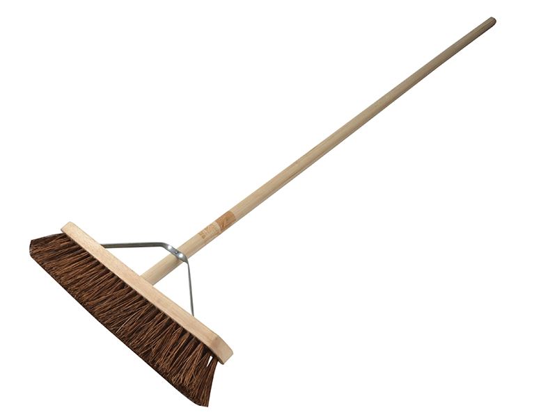 Faithfull FAIBRBAS18H Stiff Bassine Broom 45cm (18in) + Handle & Stay |