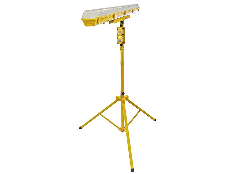 Faithfull Power Plus FPPSLFWT44WL LED Plasterer's Tripod Light 5ft 4050 Lumens 110V |