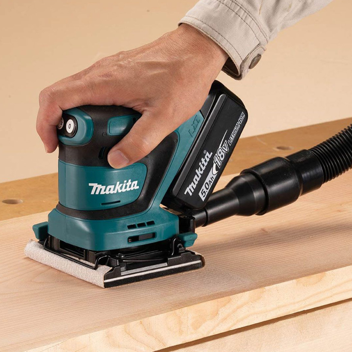 Makita DBO480Z 18v LXT 114mm Detail 1/4 Sheet Finishing Palm Sander