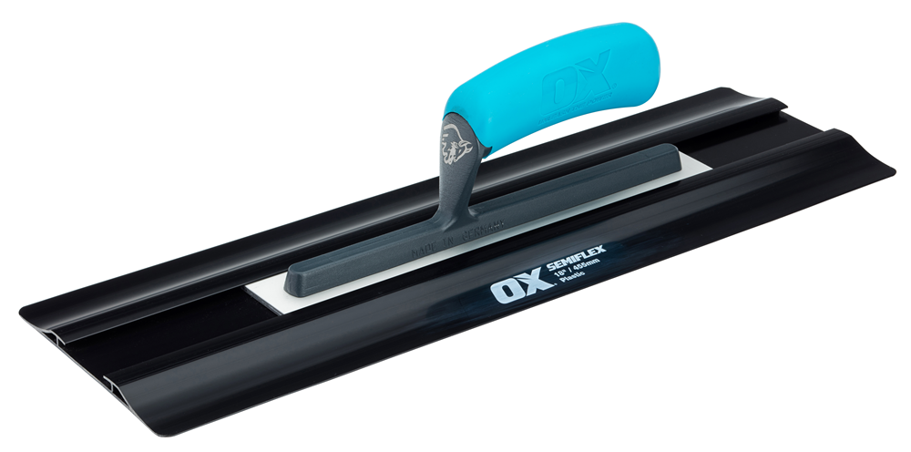 OX Pro Semi flex Plastic Trowel 18in / 455 x 138 mm