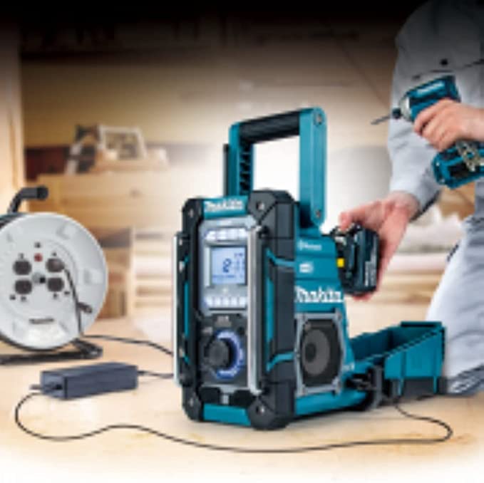Makita DMR301 12v/18v LXT Bluetooth & DAB Jobsite Radio/Charger