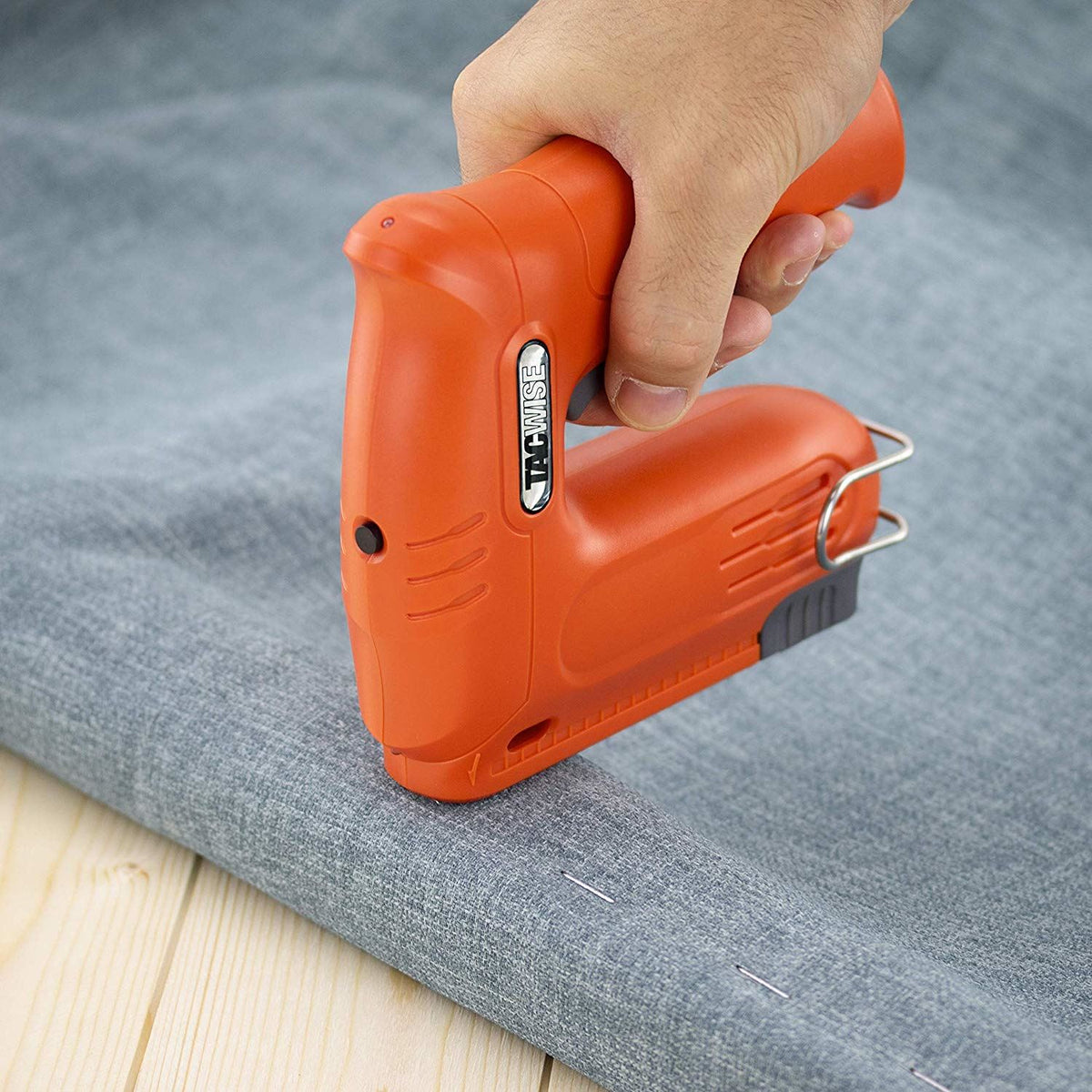 Tacwise 1564 Hobby 53-13EL Cordless 4V Staple/Nail Gun 2,000 Staples Storage Bag – Professional Trade Stapling & Fixing Tool