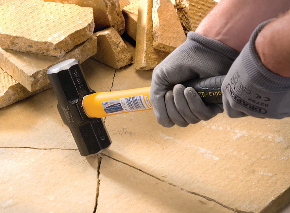 Draper 1.8KG SLEDGE HAMMER F/G SHAFT 09937 Fibreglass Short Shaft Sledge Hammer, 1.8kg/4lb