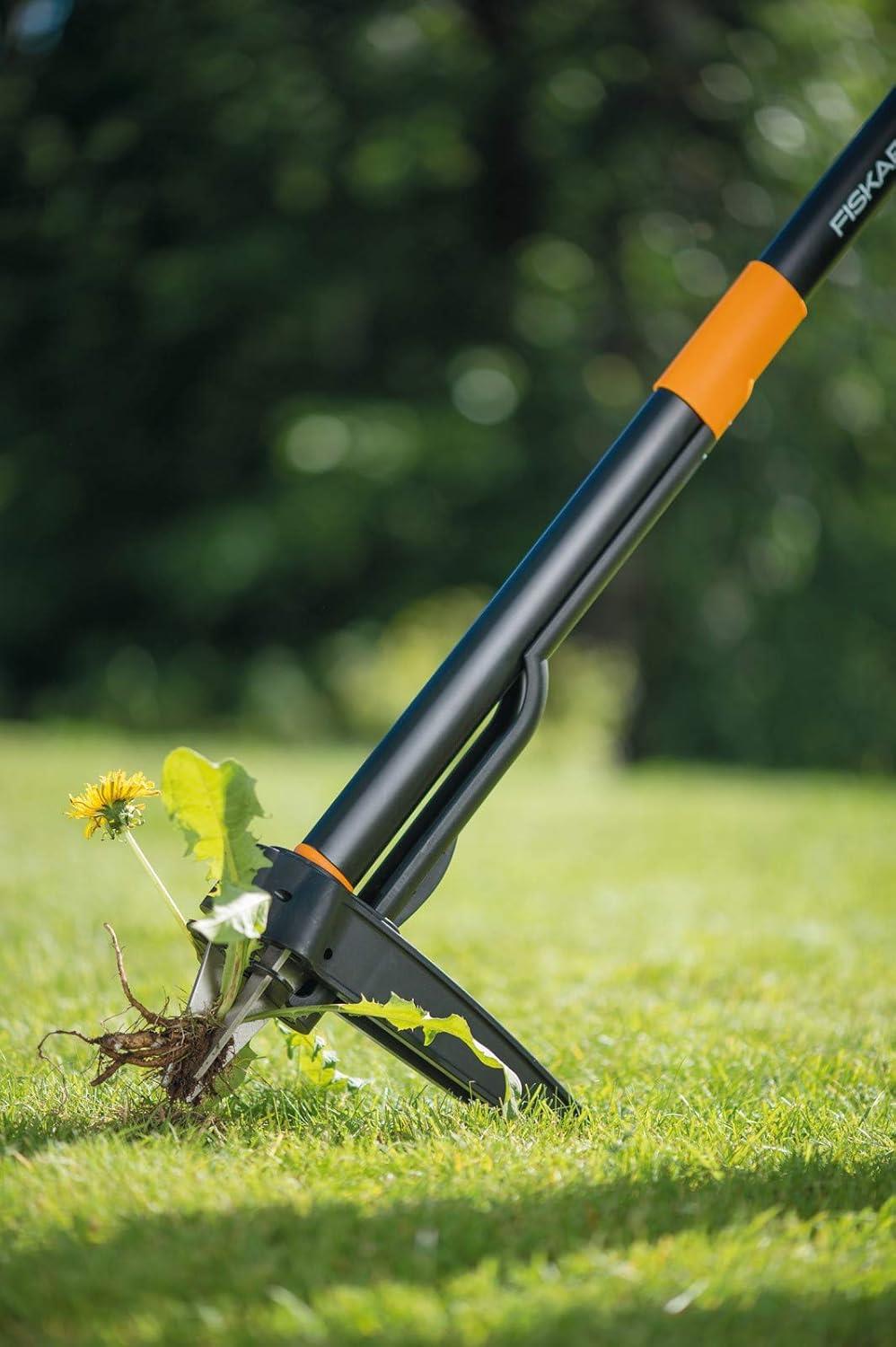 Fiskars Xact Weed Puller 1020126 Long Handle Lawn Weed Remover Tool Root Remover