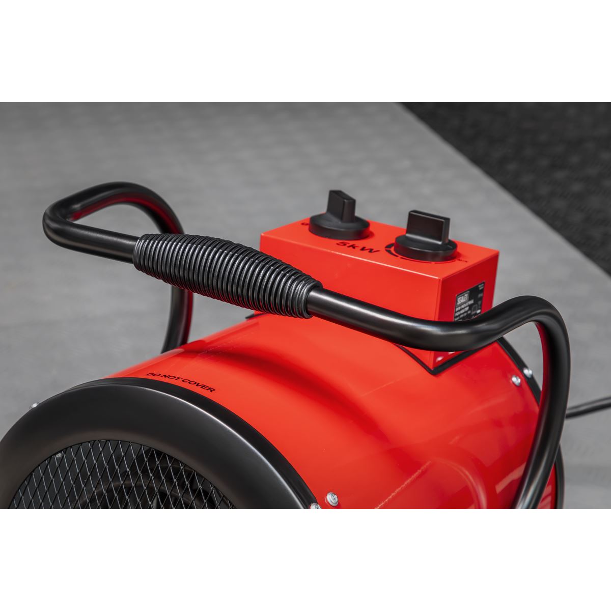 Sealey EH5001 Industrial Fan Heater 5kW/400V | 17,000Btu/hr, 2500/5000W, 400V-16A, Thermostat, Overheat Protection, Tip-Over Switch, Adjustable