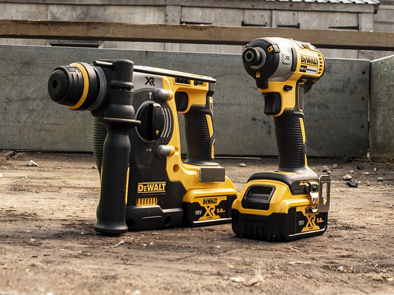DeWalt DCK2532P2 XR Brushless Twin Pack 18V 2 x 5.0Ah Li-ion