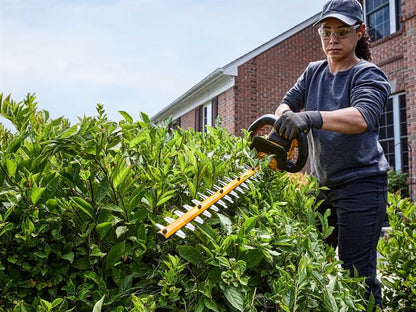DeWalt DCMHT573X XR FlexVolt Hedge Trimmer 54V 1 x 9.0Ah Li-ion