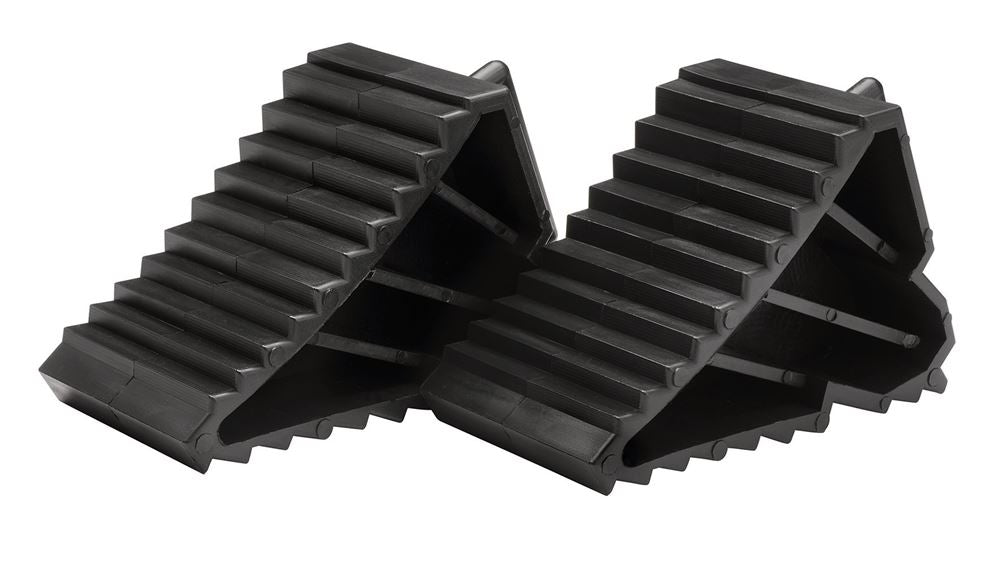 Draper PLASTIC WHEEL CHOCKS - PAIR 20212 20212 Plastic Wheel Chocks (Pair)