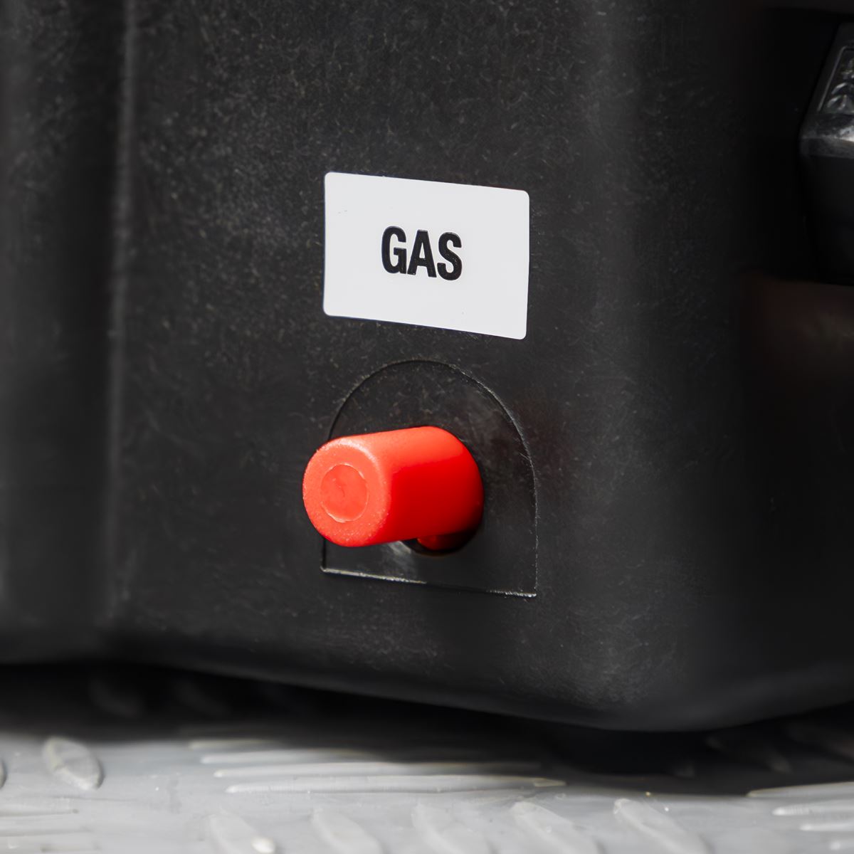 Sealey LP41 Space Warmer Propane Heater 40,500Btu/hr(11.5kW) | 39W, 230V | 40,500Btu/hr(11.5kW) (Propane). | Fully approved gas regulator.