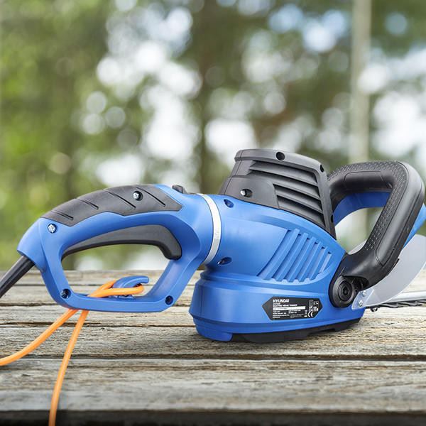 Hyundai HYHT680E Electric Hedge Trimmer 680W 610mm Corded Hedge Cutter Garden Trimmer Garden Hedge Cutter