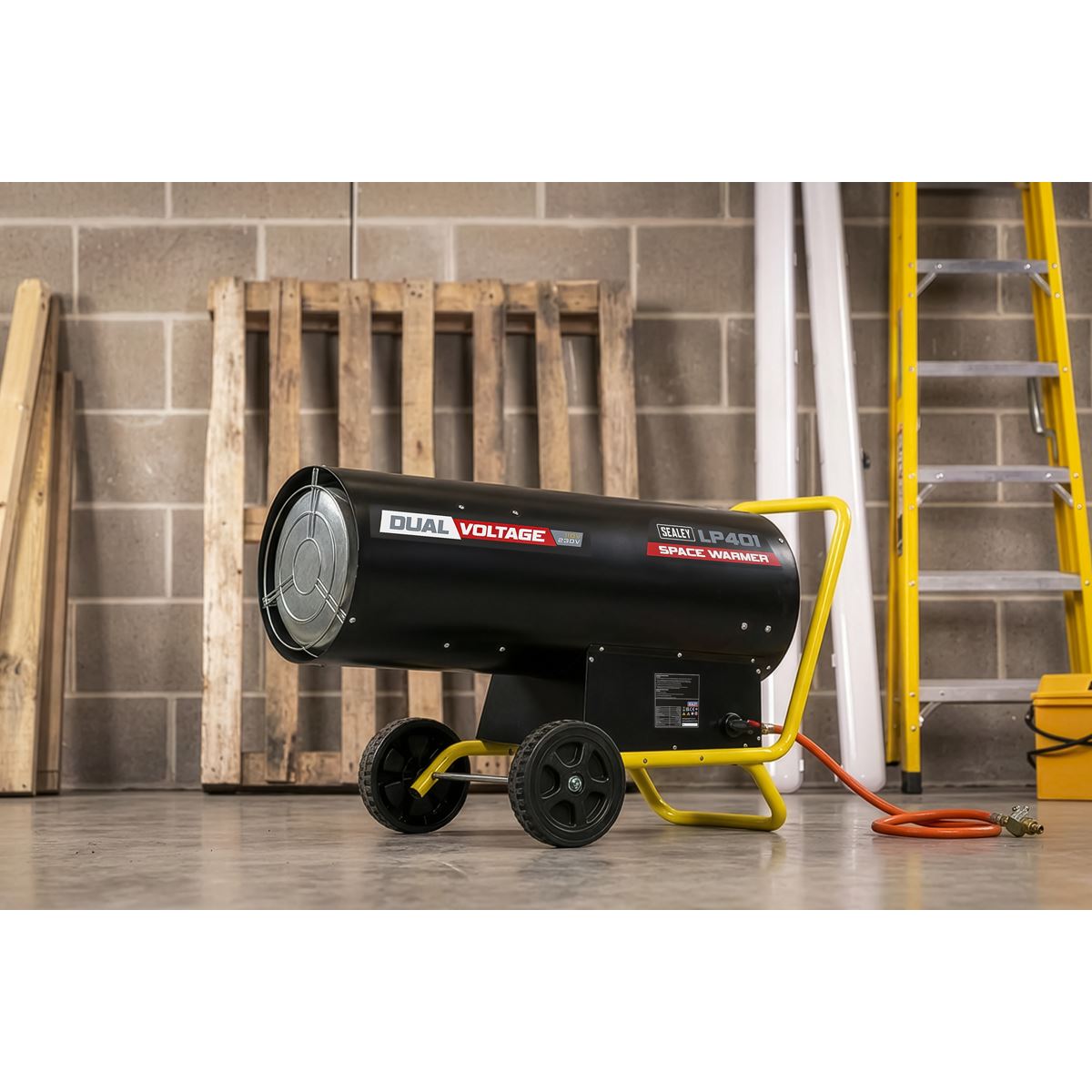 Sealey LP401 Dual Voltage Space Warmer Propane Heater 210,000-400,000Btu/hr | 210-400,000Btu/hr(61.5-117KW), 61.5-117kW, 230V/110V, Wheels