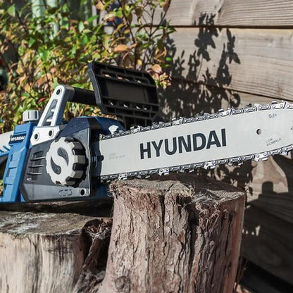 Hyundai HYC1600E Electric Chainsaw 1600W 14in 35cm Bar 13m/s Chain 230V Corded Garden Saw Tree Log Cutting Garden Saw