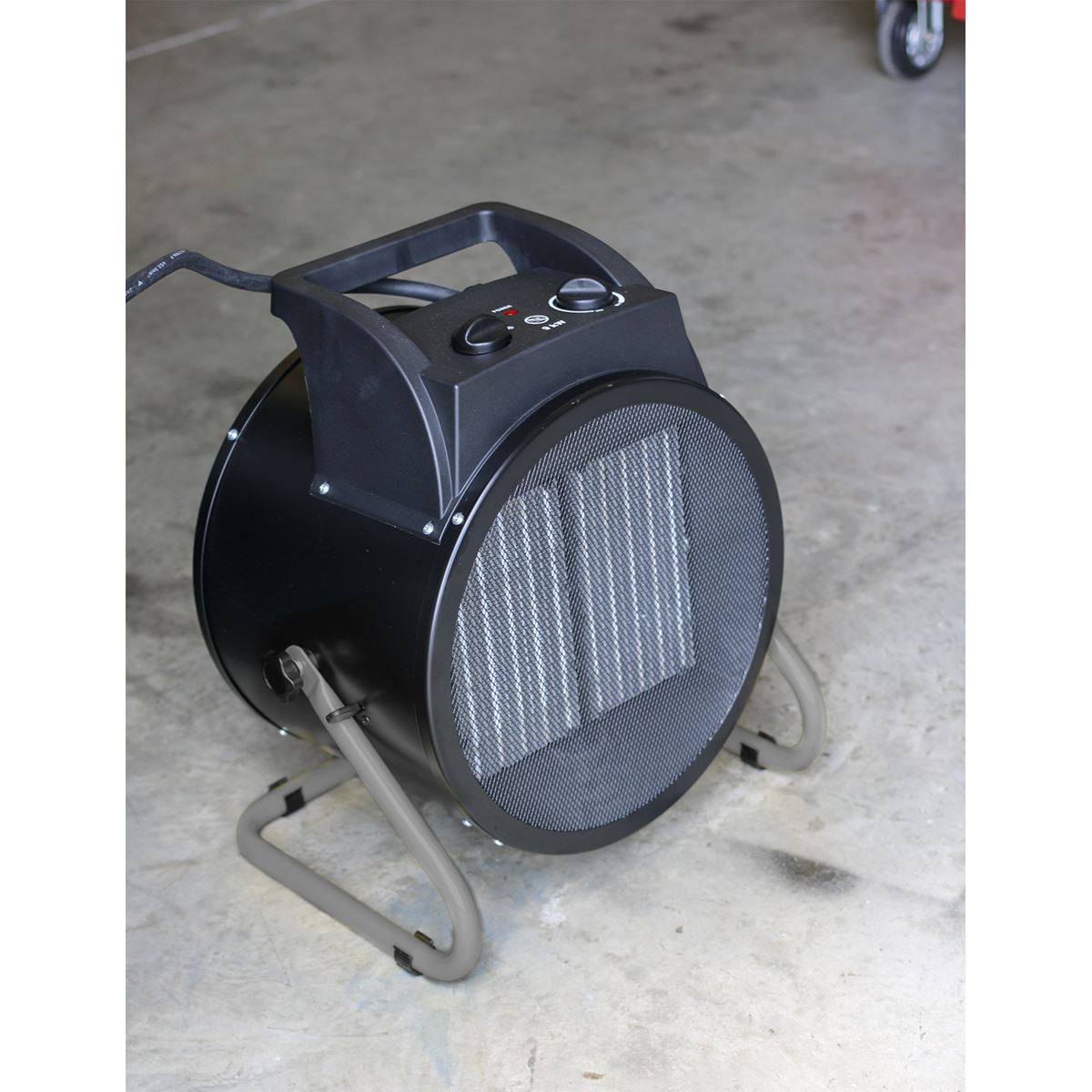 Sealey PEH9001 Industrial PTC Fan Heater 9000W/400V | Btu/hr - 31,000, 6000/9000W, 400V - 16A, Thermostat, Tip-Over Switch