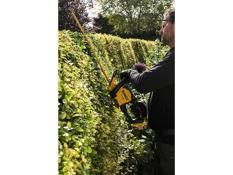 DeWalt Power Tools DCMHT567P1 XR Hedge Trimmer 18V 1 x 5.0Ah Li-ion