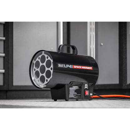 Sealey LP41 Space Warmer Propane Heater 40,500Btu/hr(11.5kW) | 39W, 230V | 40,500Btu/hr(11.5kW) (Propane). | Fully approved gas regulator.