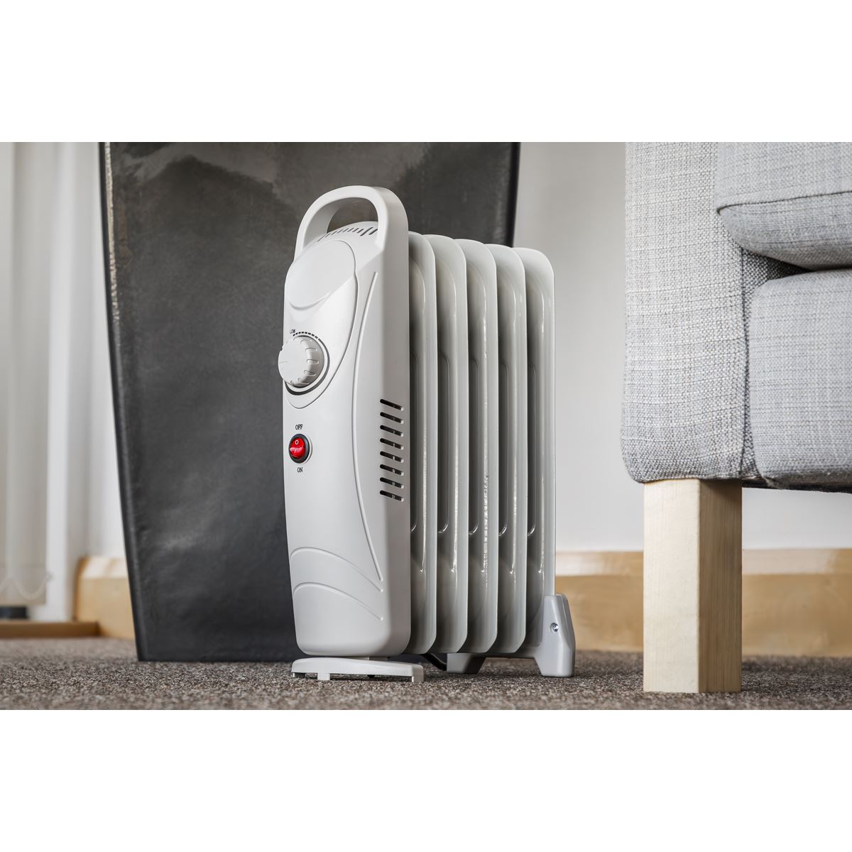 Sealey RD800 6-Element Oil-Filled Mini Radiator 800W/230V | Thermostat, Tip-Over Switch | Oil-filled radiator suitable for office, home, showroom and