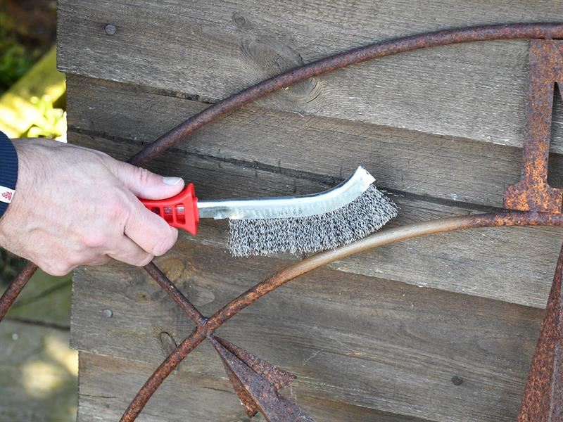 Faithfull FAIWBHANDS Wire Scratch Brush Steel Red Handle |
