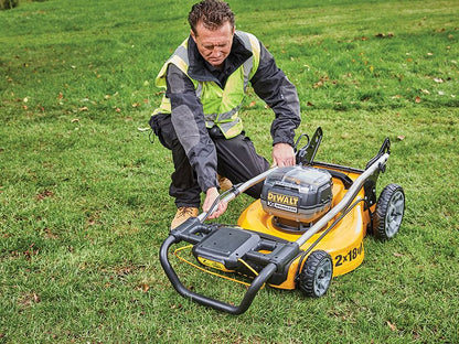 DeWalt DCMW564P2-GB DCMW564P2 XR Brushless Lawnmower 18V 2 x 5.0Ah Li-ion