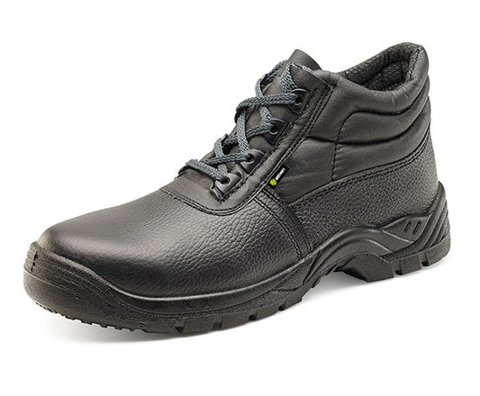 Beeswift Composite Chukka Safety Boot All Sizes - Black leather upper