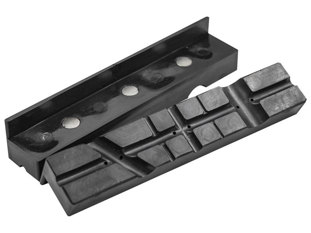 Faithfull FAIMAGVJ150 Magnetic Plastic Vice Jaws 150mm (6in) |
