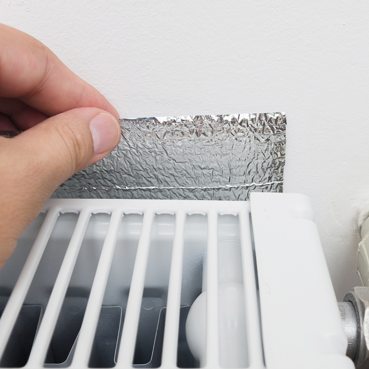 Yuzet Radiator Reflective Insulation Foil Roll – 60cm x 5m Energy-Saving Heat Reflector Behind Radiators