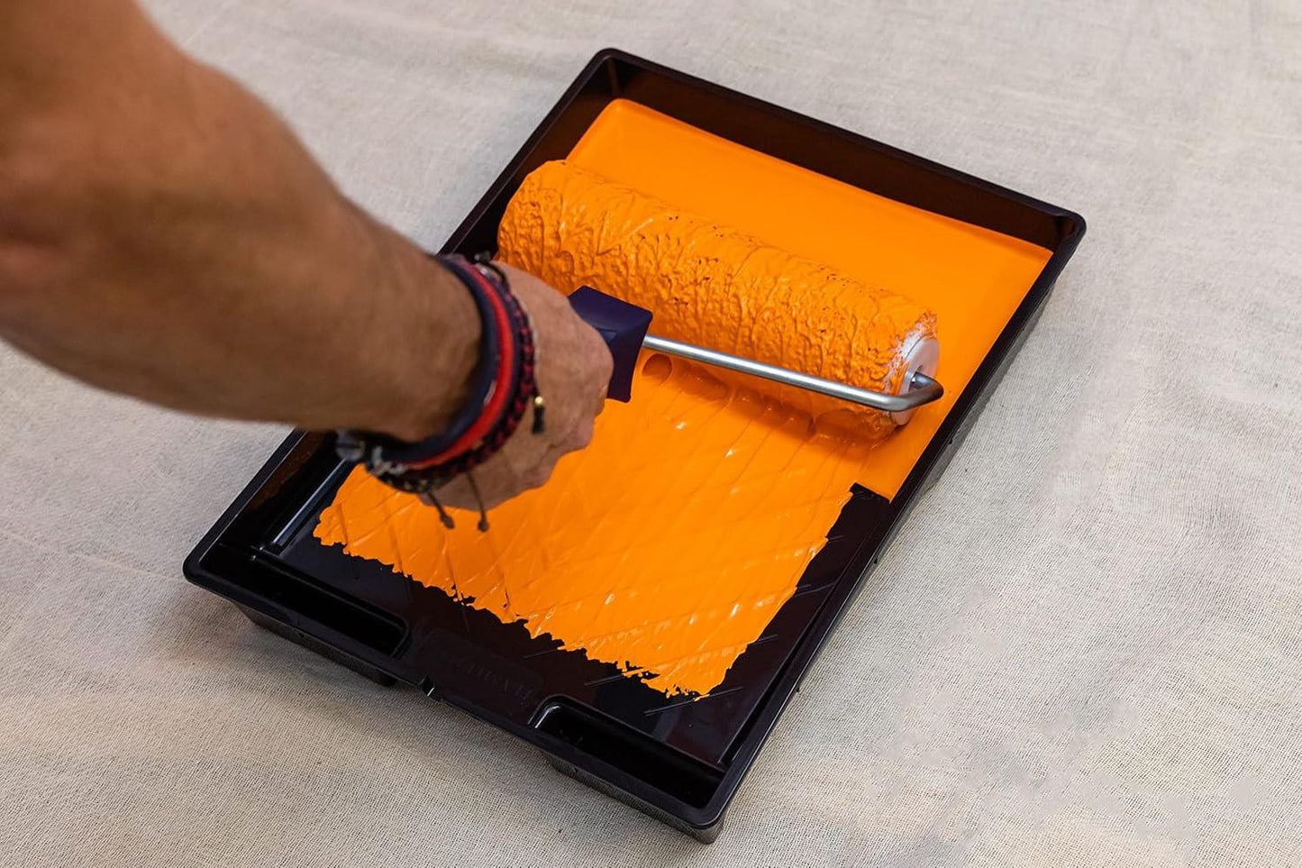 For The Trade 7 Piece 9in Medium Pile Paint Roller Set with Tray Frame and Sleeves for Interior Decorating