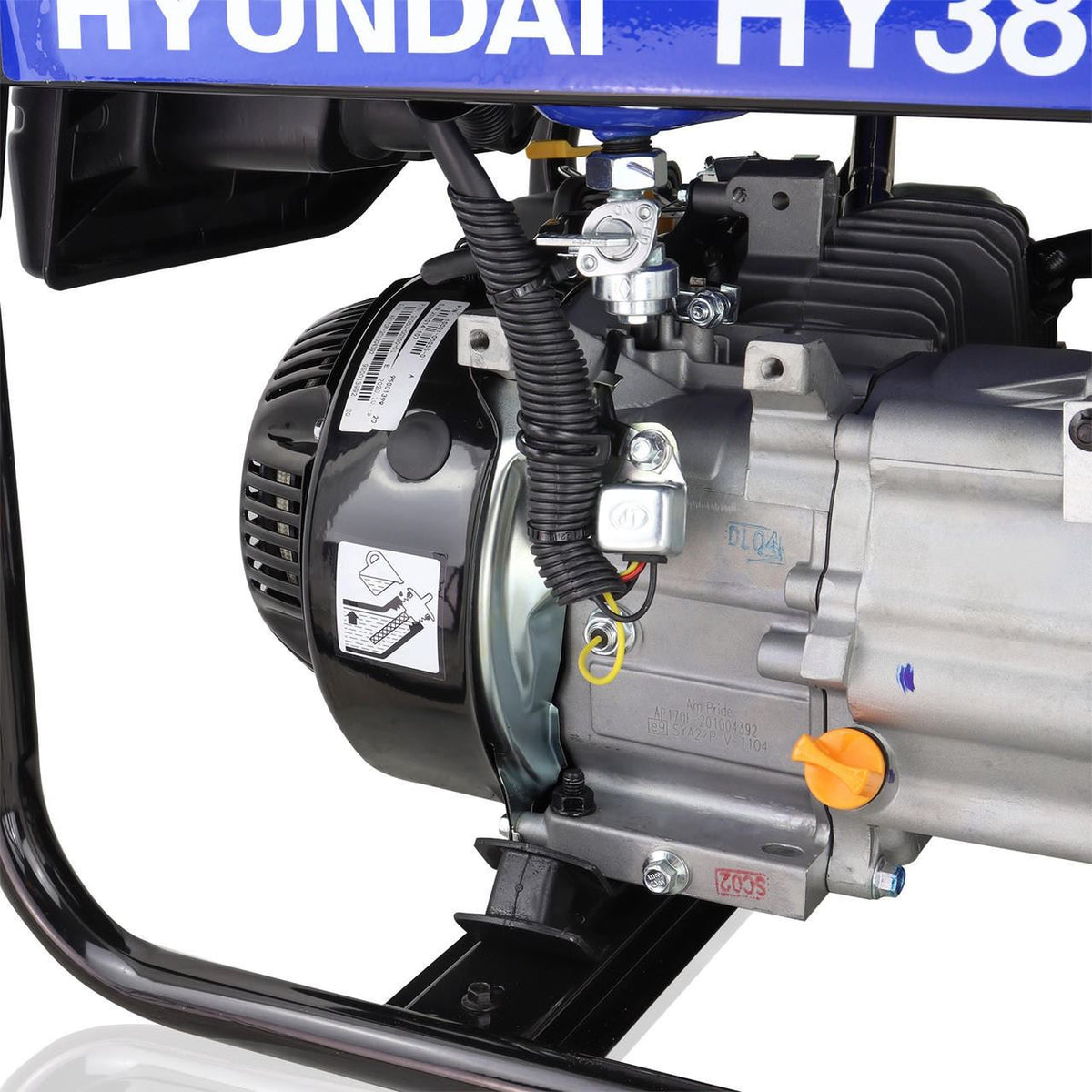 Hyundai HY3800L-2 Petrol Generator 3.2kW 4kVA Recoil Start Portable Site Power Backup Power Portable Backup Site Power
