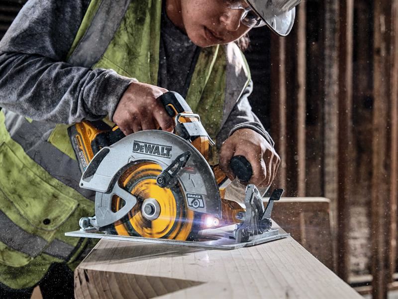 DeWalt DCS573H2T XR Advantage Circular Saw 190mm 18V 2 x 5.0Ah POWERSTACK Li-ion