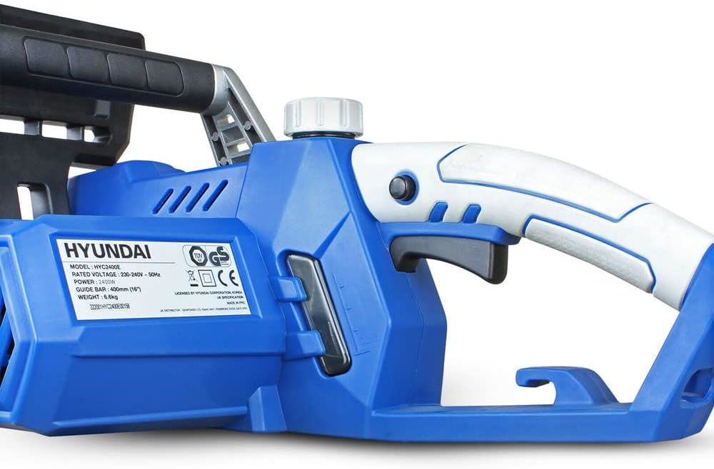 Hyundai HYC2400E Electric Chainsaw 2400W 16in 40cm Bar 15m/s Chain 230V Corded Garden Saw Tree Log Cutting Garden Saw