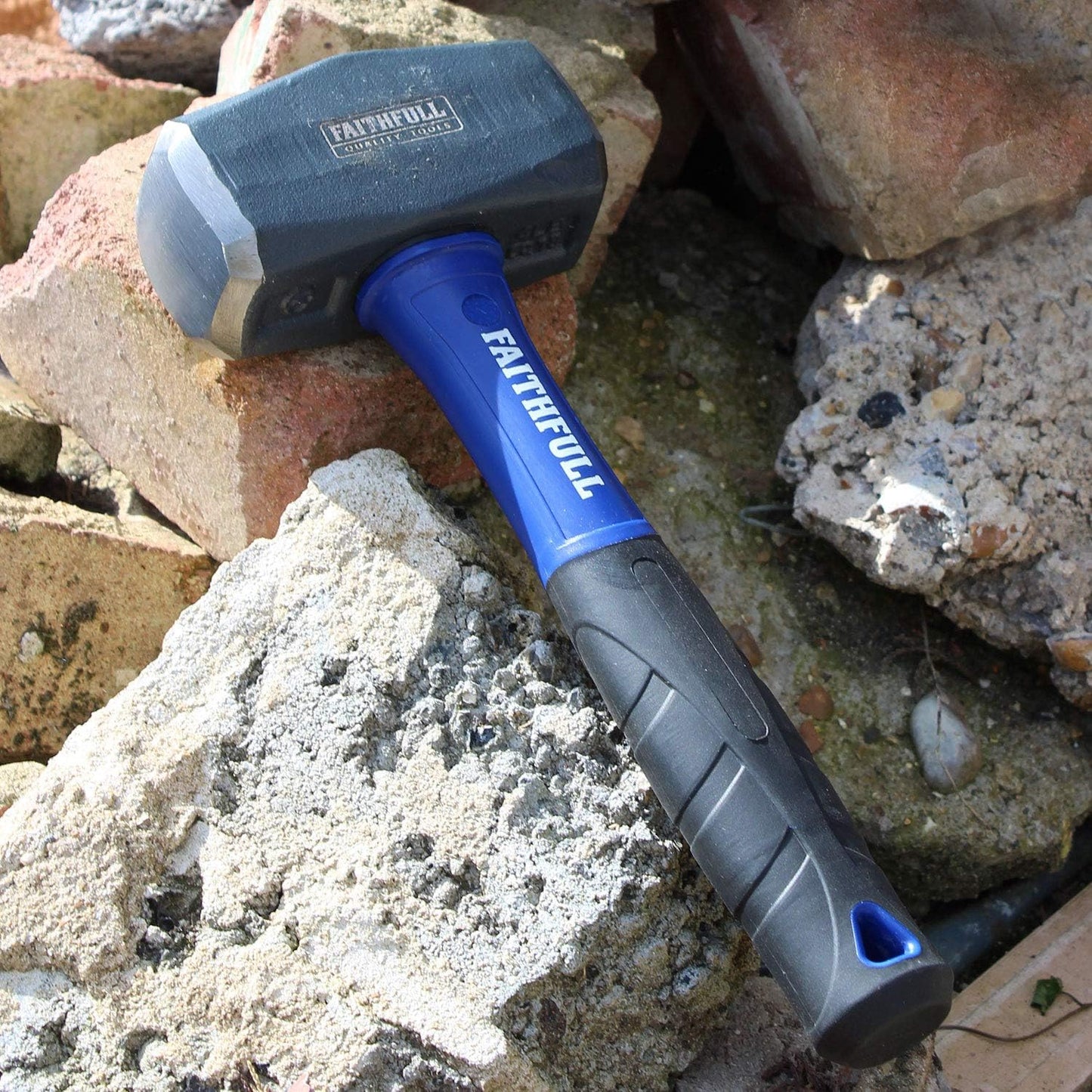 Faithfull 60411379 Club Hammer Fibreglass Handle 1.13kg (2.1/2 lb)