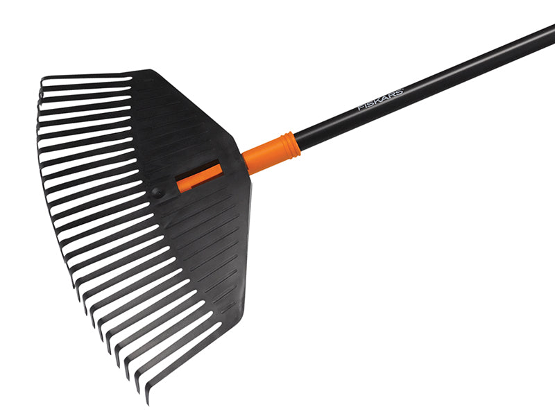Fiskars 1003464 Solid� Leaf Rake - Medium