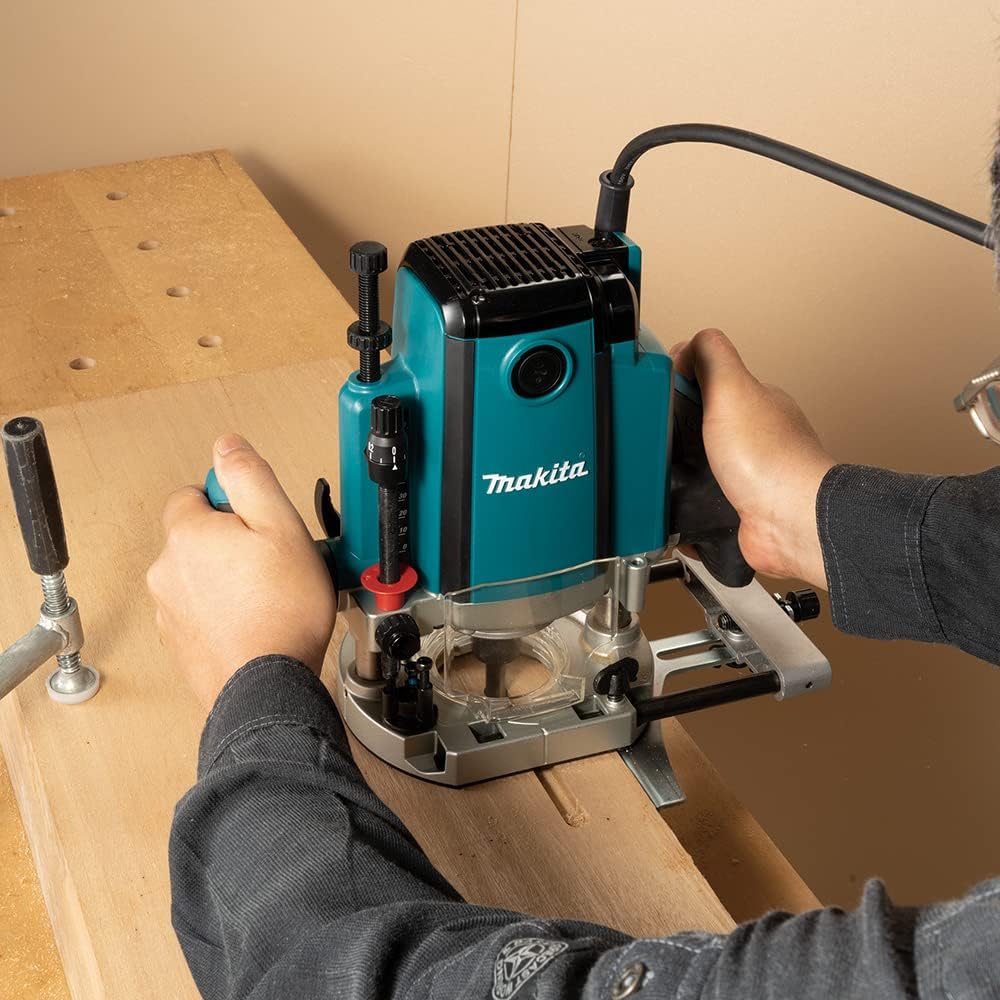 Makita RP1803/2 240V ½” Plunge Router