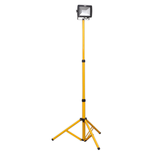 SEALEY - LED103 Telescopic Floodlight 20W SMD LED 110V