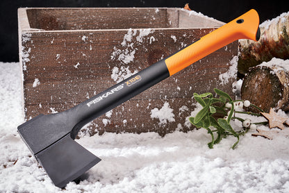 Fiskars X10 Chopping Axe